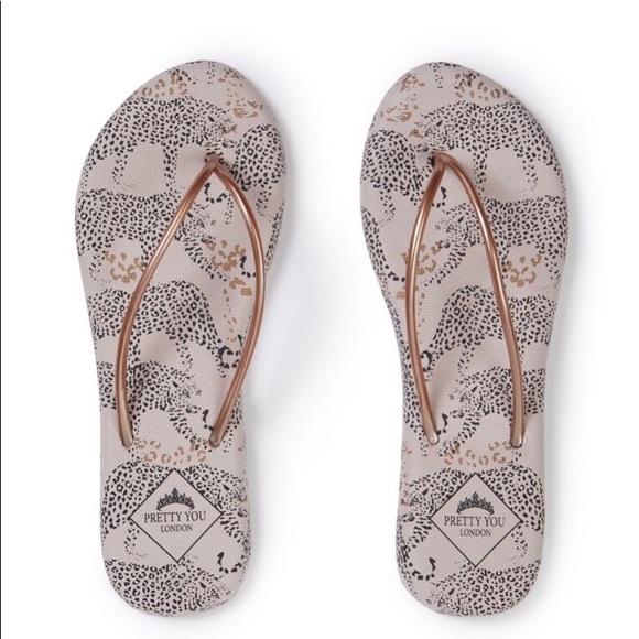 NEW LEOPARD PRINT FLIP FLOPS - Picture 2 of 4